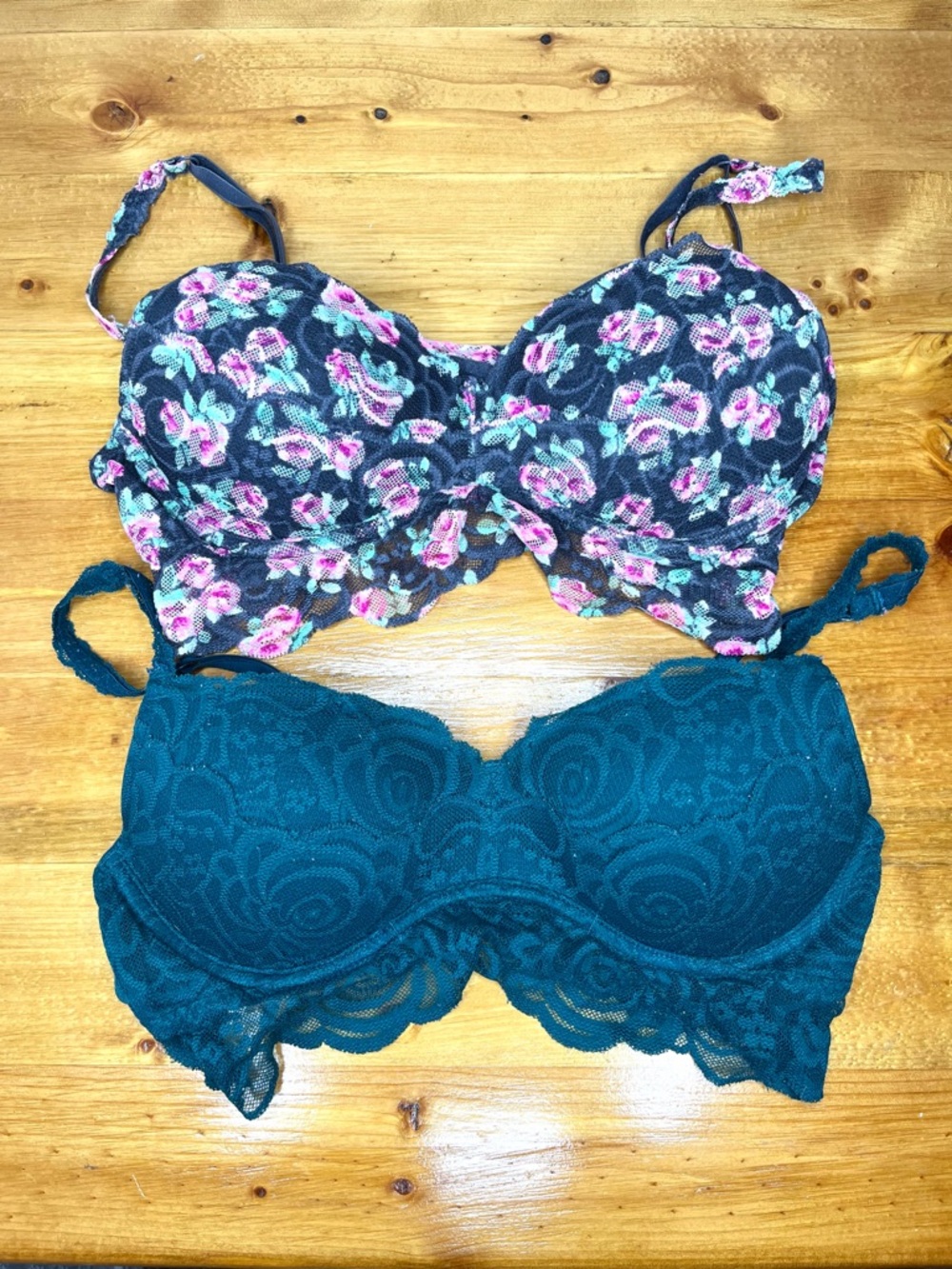 PINK Victoria’s Secret Women’s Floral Lace Bralette Padded Set Of 2 Size Small